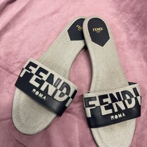 Fendi Women's Black and Beige Slides